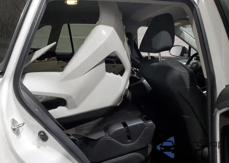 2022 Toyota Rav4 Le z USA, uszkodzony, nr VIN 2T3LWRFV4NW130899